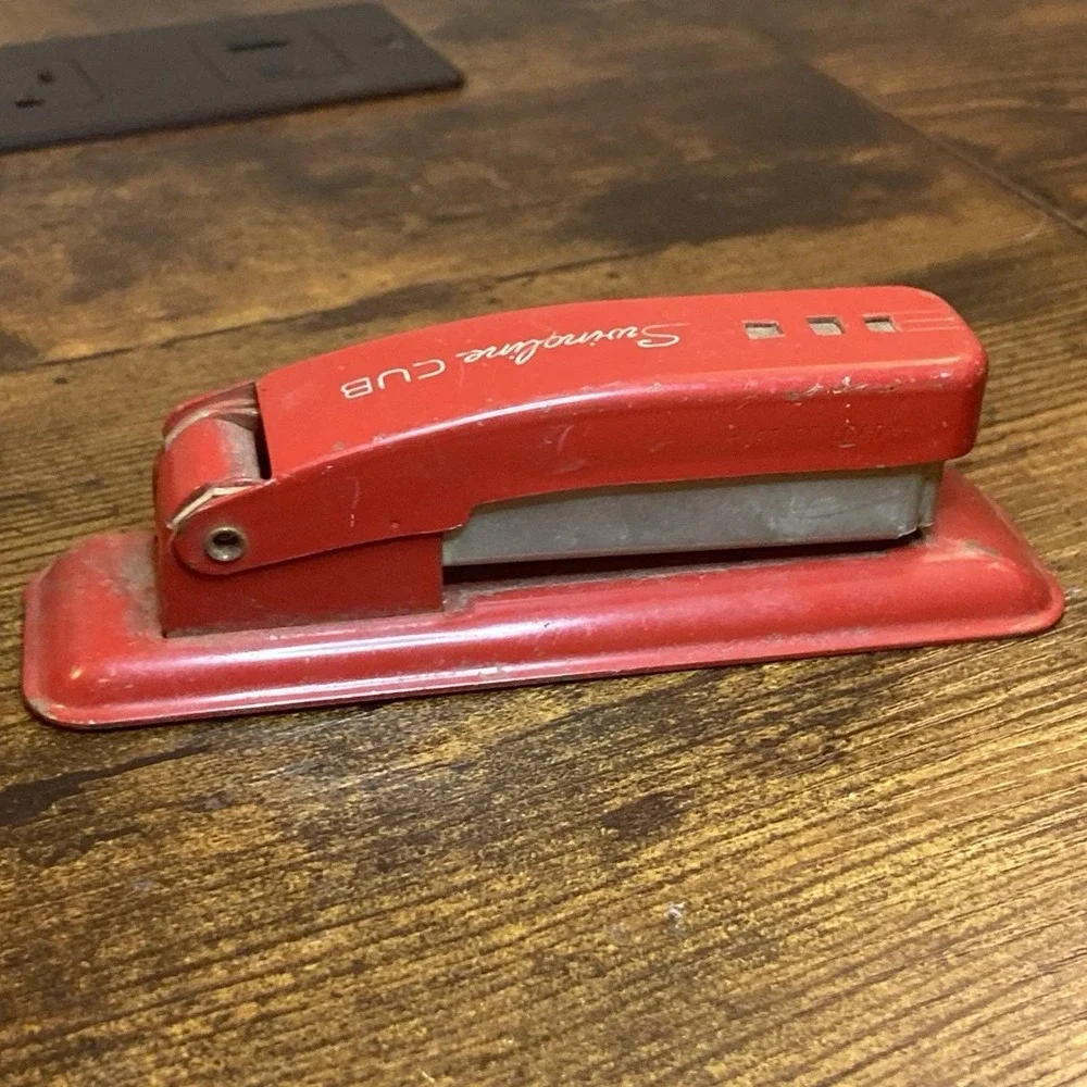 Vtg Swingline CUB Red Metal Stapler 50s MCM Style Desk Accessory USA Works 5